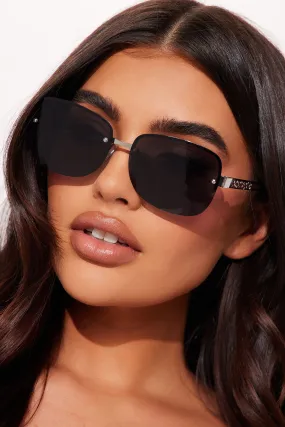 90s Babe Sunglasses - Silver