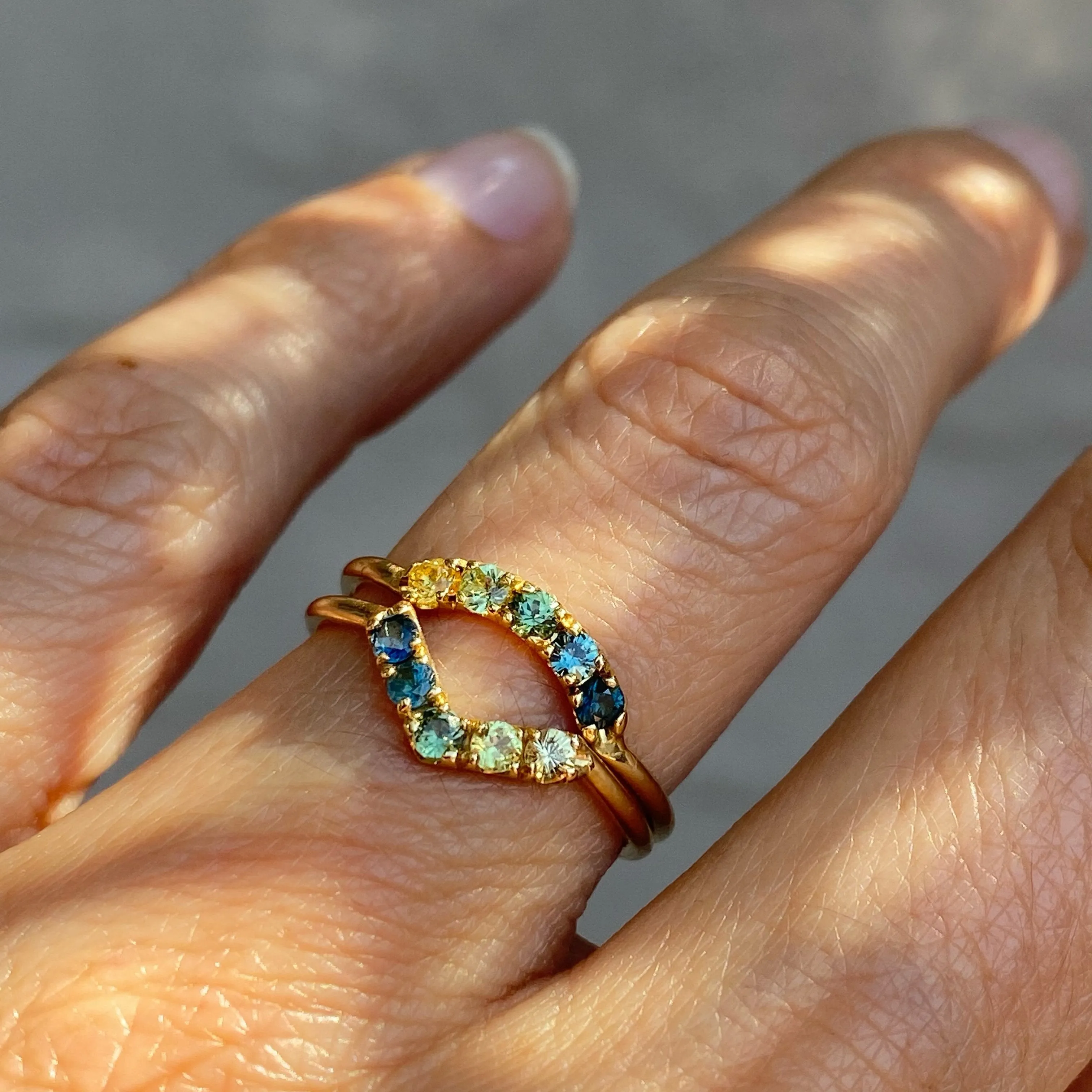 Agave Chev Ombré Sapphire Chevron Ring