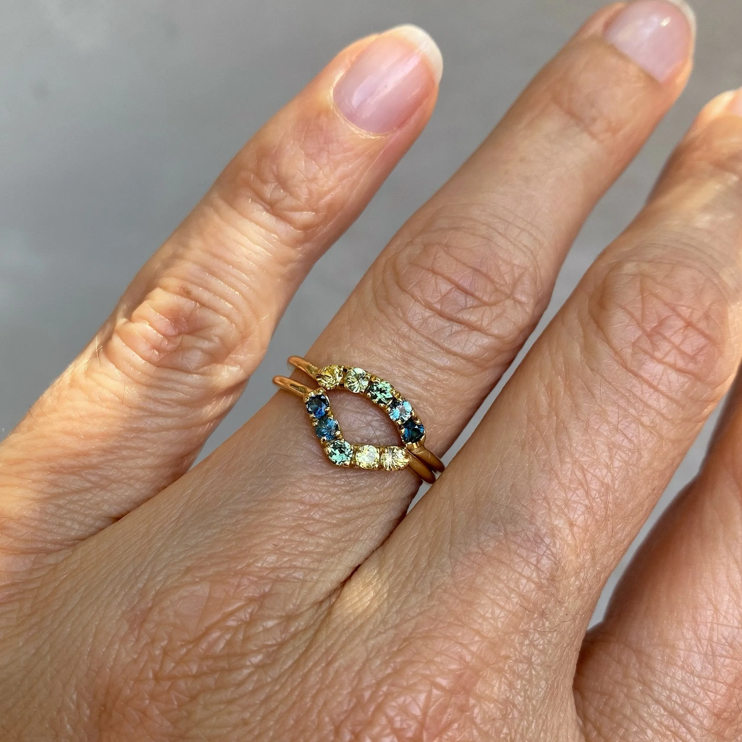 Agave Chev Ombré Sapphire Chevron Ring