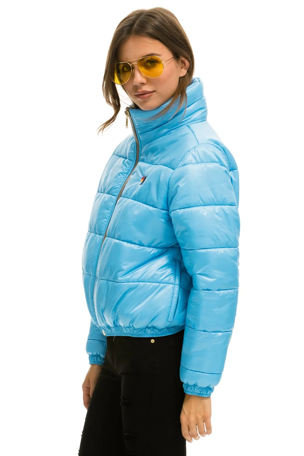 BOLT LUXE APRES PUFFER JACKET - GLOSSY SKY