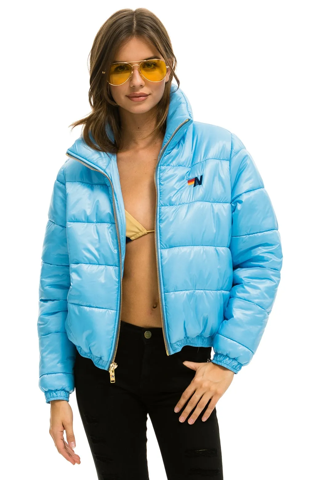 BOLT LUXE APRES PUFFER JACKET - GLOSSY SKY