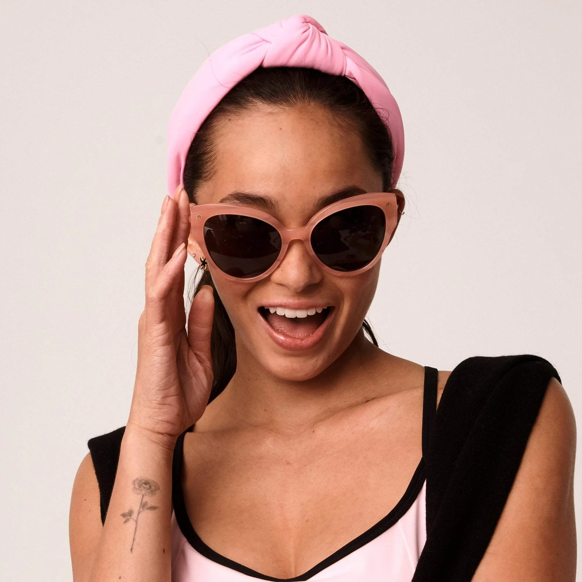 BUBBLEGUM NEOPRENE KNOTTED HEADBAND