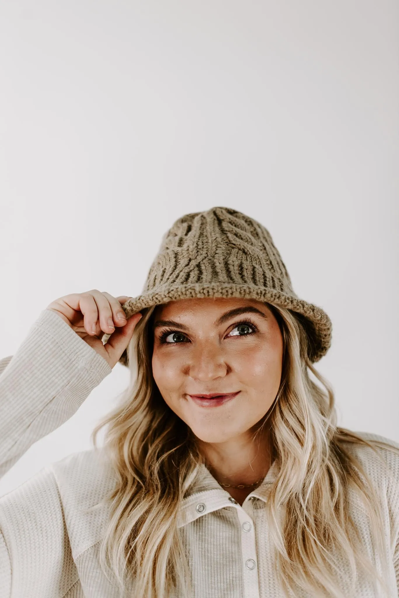 Cable Knit Bucket Hat