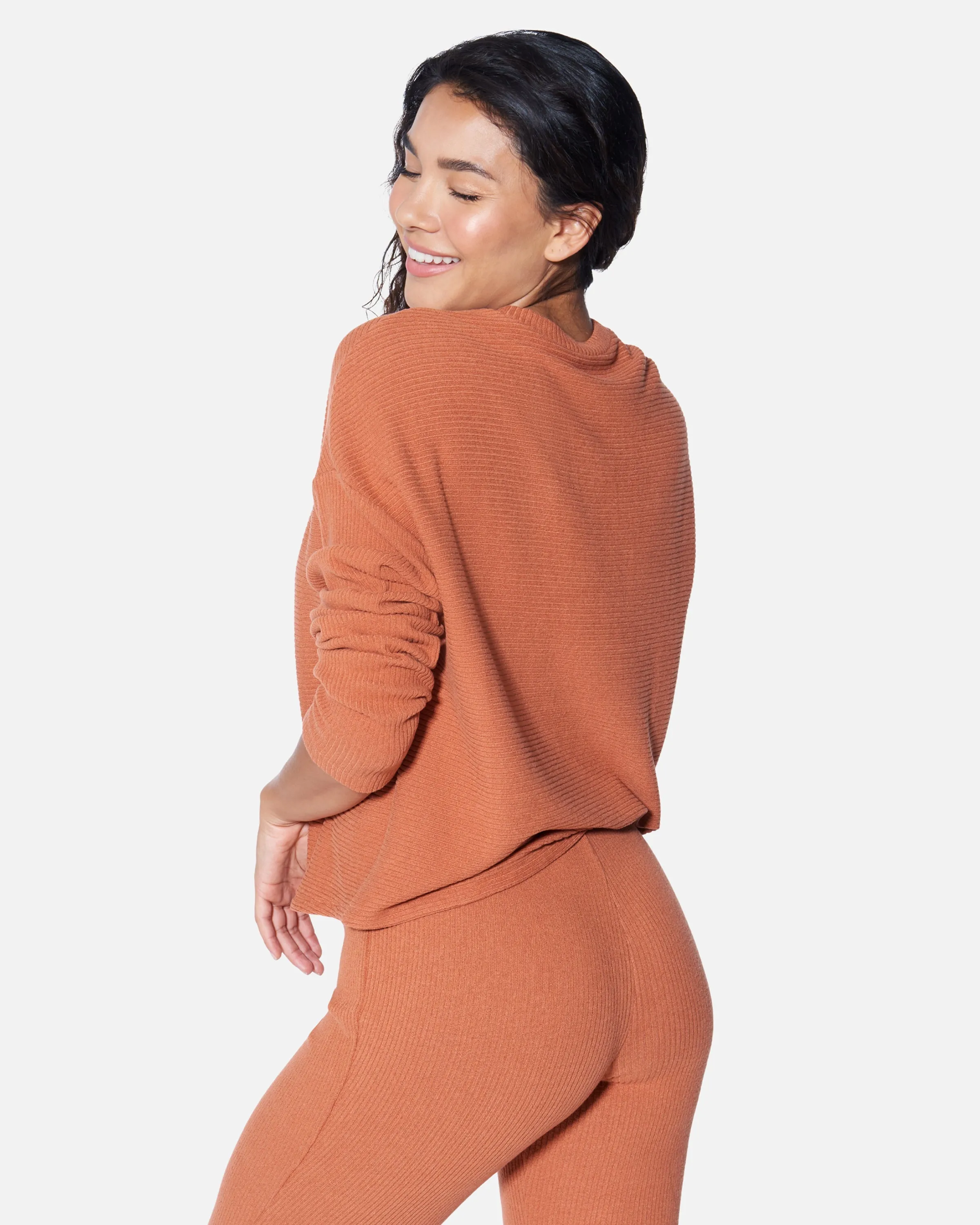 ESSENTIAL FLEECE RIBBED LONG SLEEVE TOP