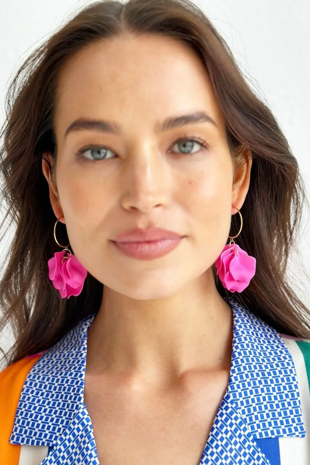 FLUTTER HOT PINK EARRINGS