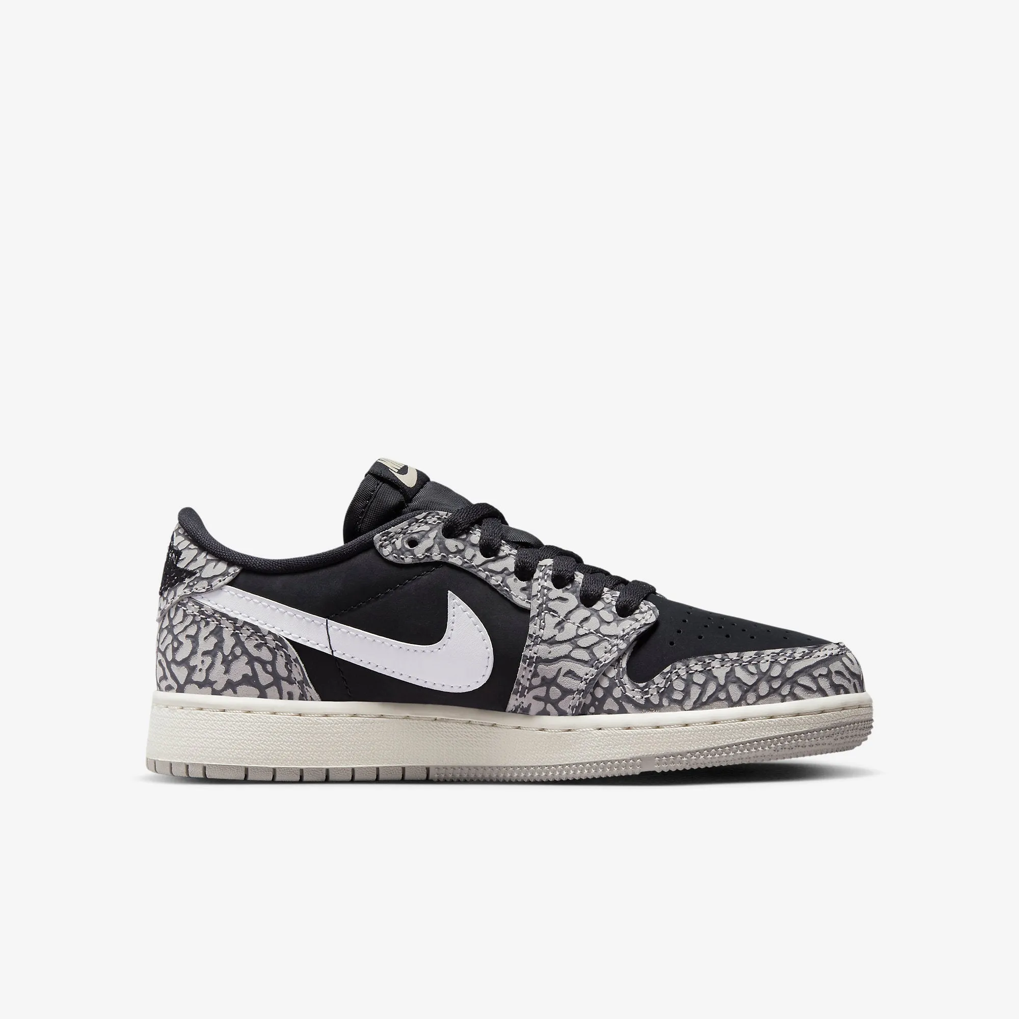 (GS) Air Jordan 1 Retro Low OG 'Black Cement' (2023) CZ0858-001