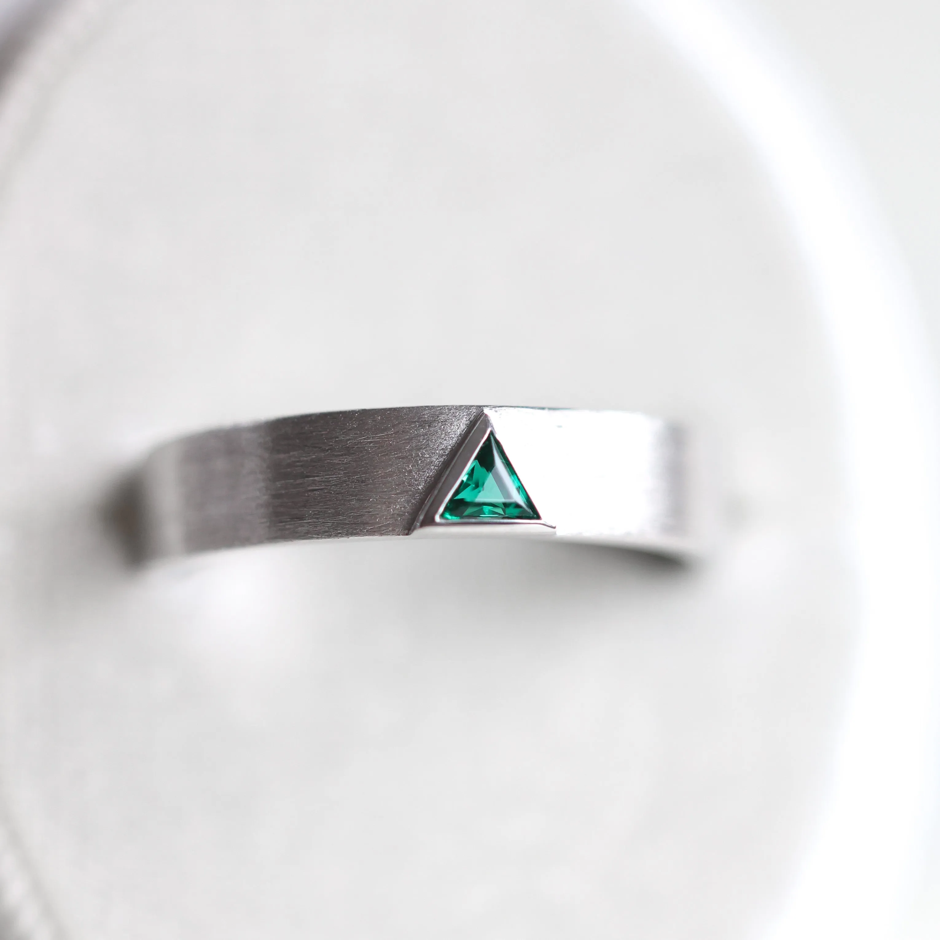 Jordan Triangle Lab Emerald Band