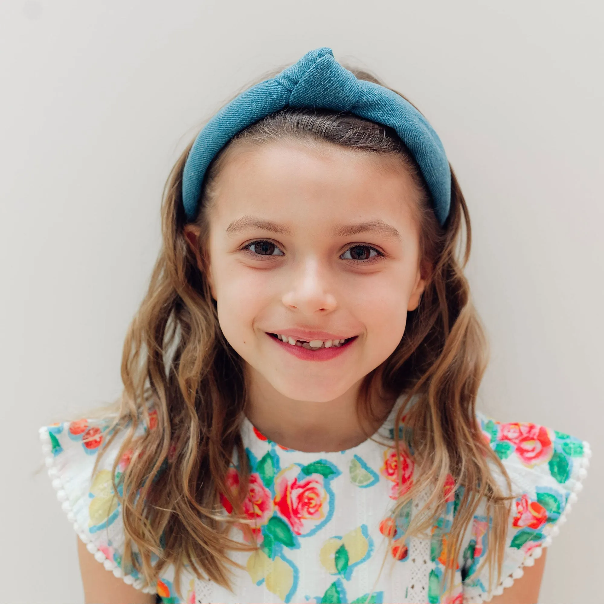 LIGHT DENIM KIDS KNOTTED HEADBAND