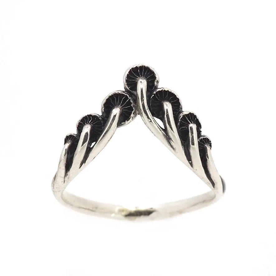 Mushroom crown ring