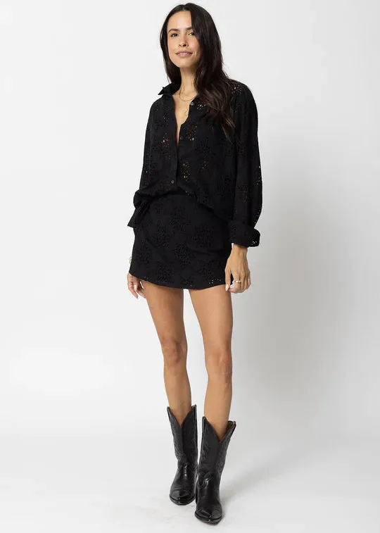 The Eyelet Favorite Shirt - Black